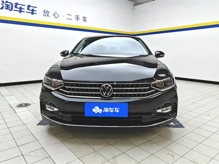 Volkswagen Magotan 2023 2 Million Units Anniversary Edition 330TSI DSG Leading Type фото 2