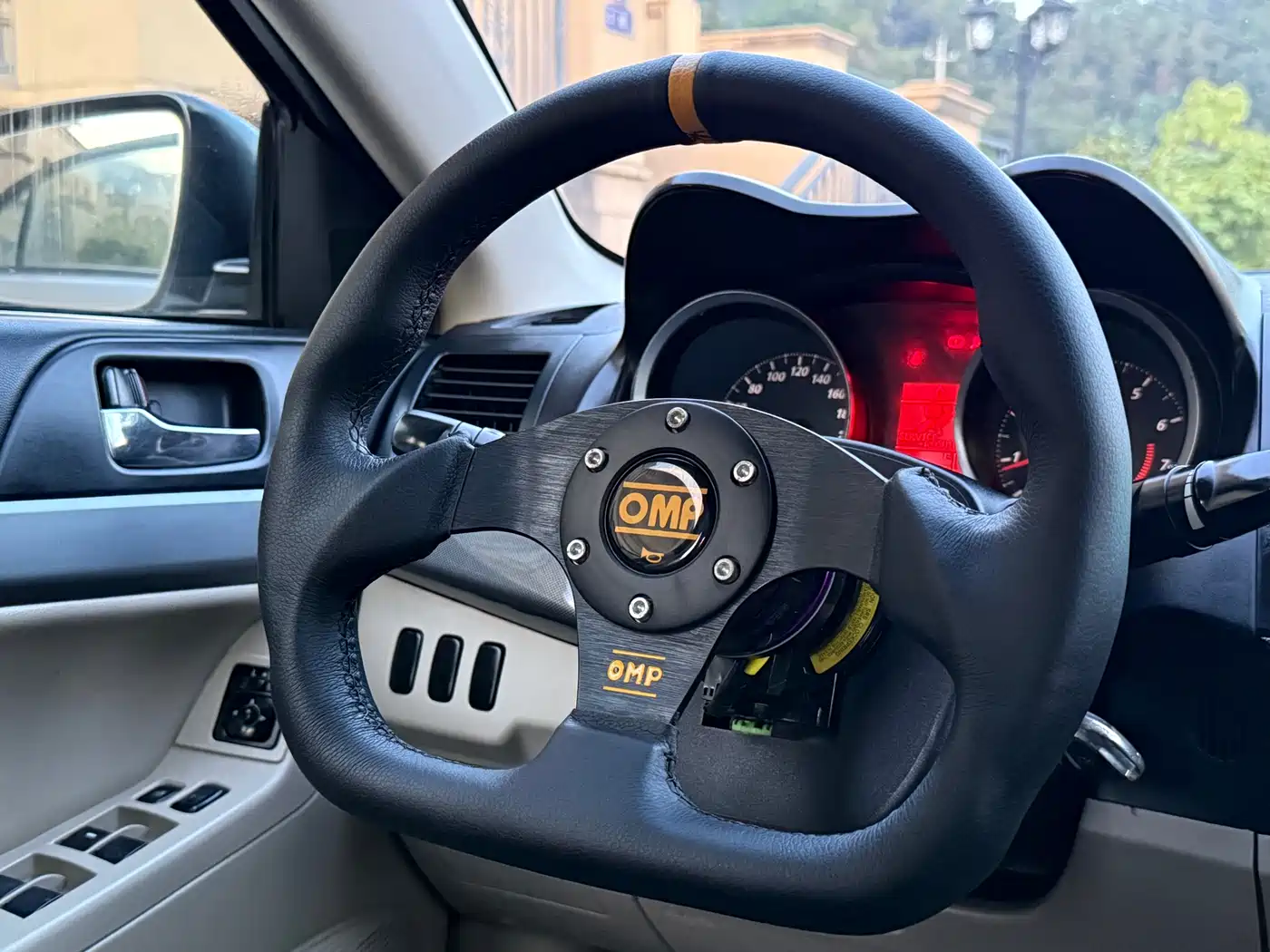 Mitsubishi Lancer EX 2010 Fashion Edition 1.8L Manual Comfort фото 4