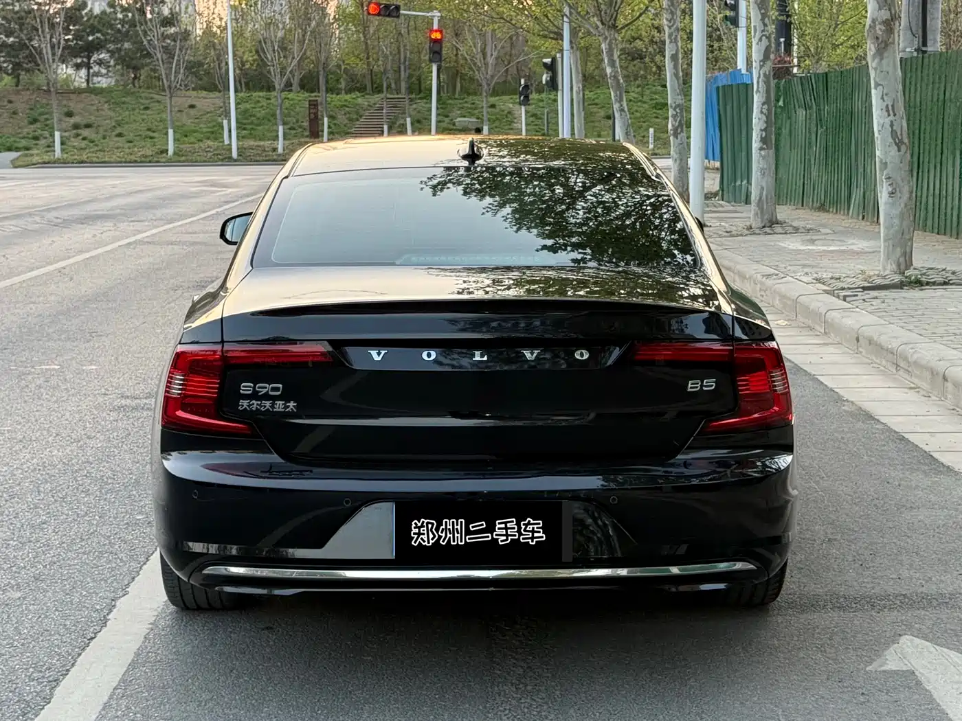 Volvo S90 2021 Model B5 Momentum Luxury Edition фото 5