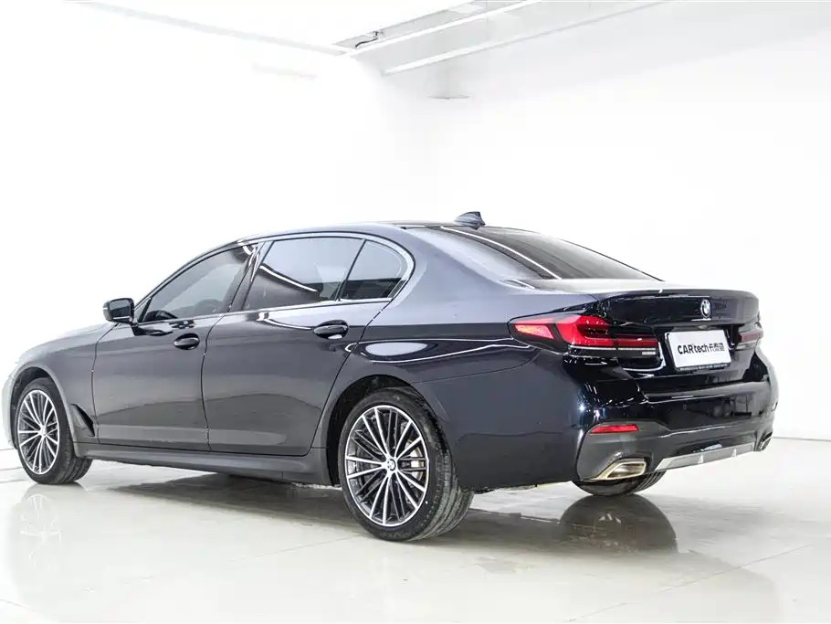 BMW 5 Series 2021 530Li Leading M Sport Package фото 6