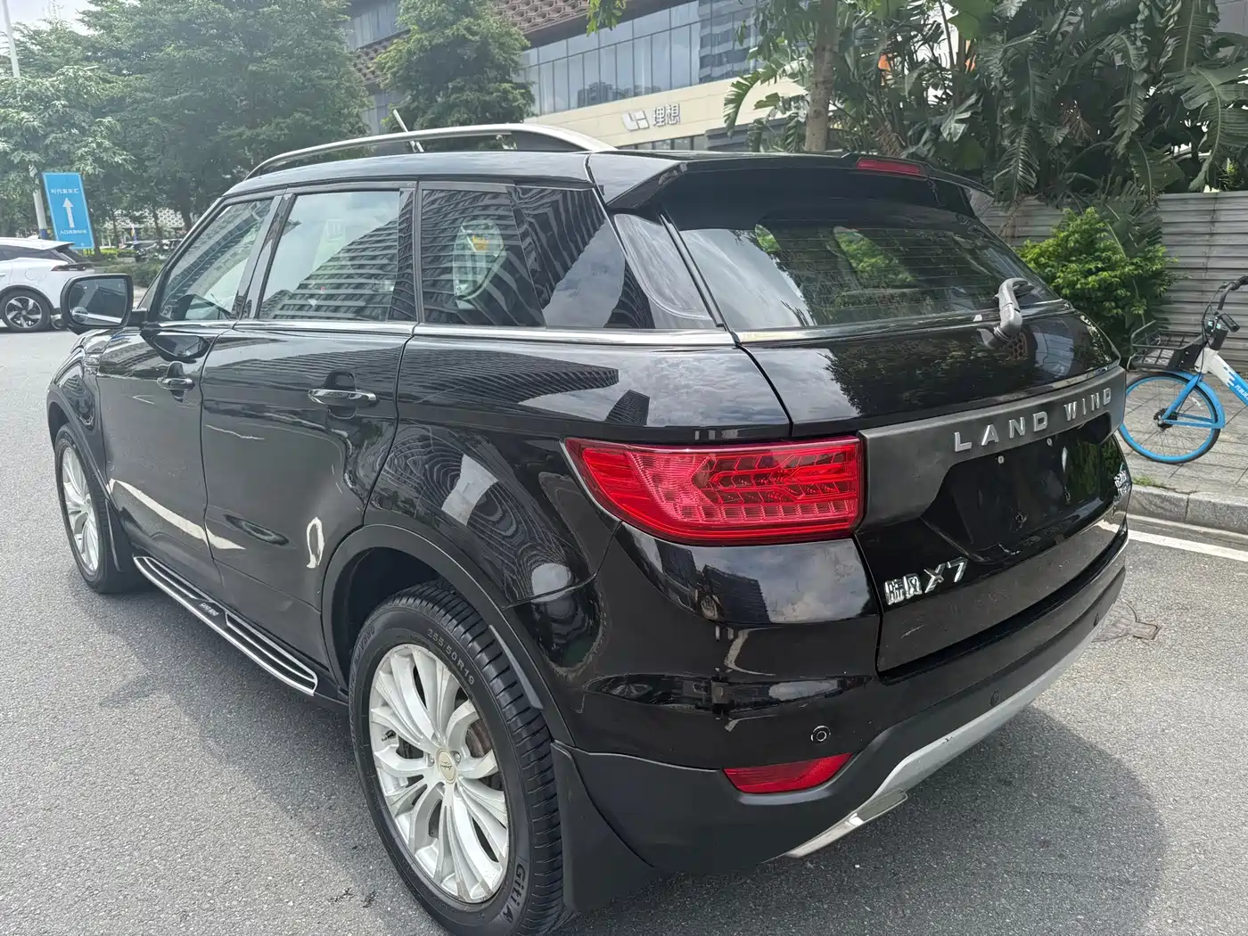 Landwind X7 2016 2016 2.0T Panorama Luxury