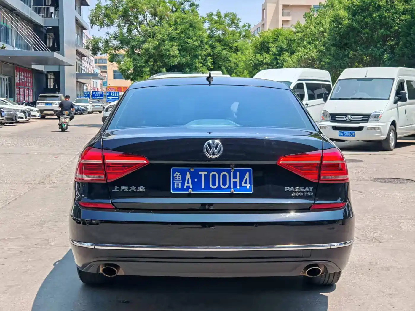 صورة 3 - Volkswagen Passat