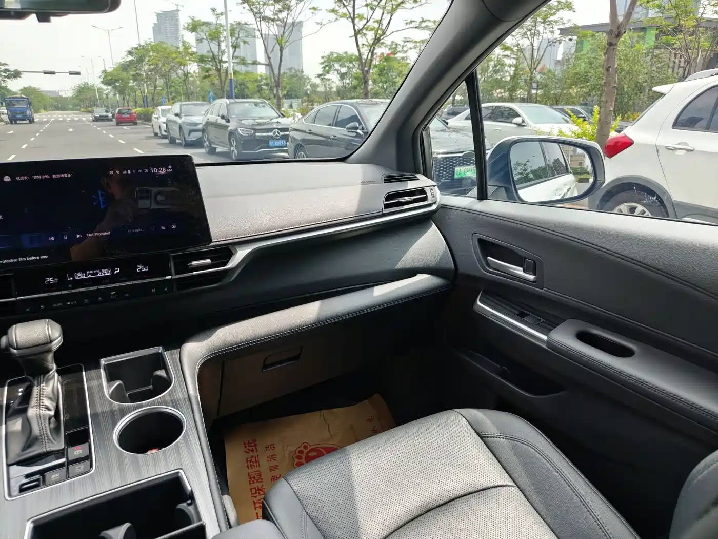 Toyota Sienna 2021 2.5L Hybrid Premium Edition фото 8