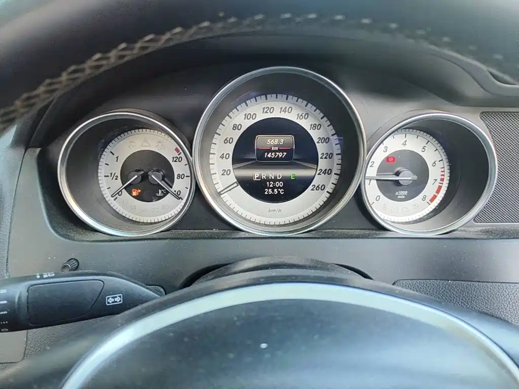 Фото 4 - Mercedes-Benz C-Class