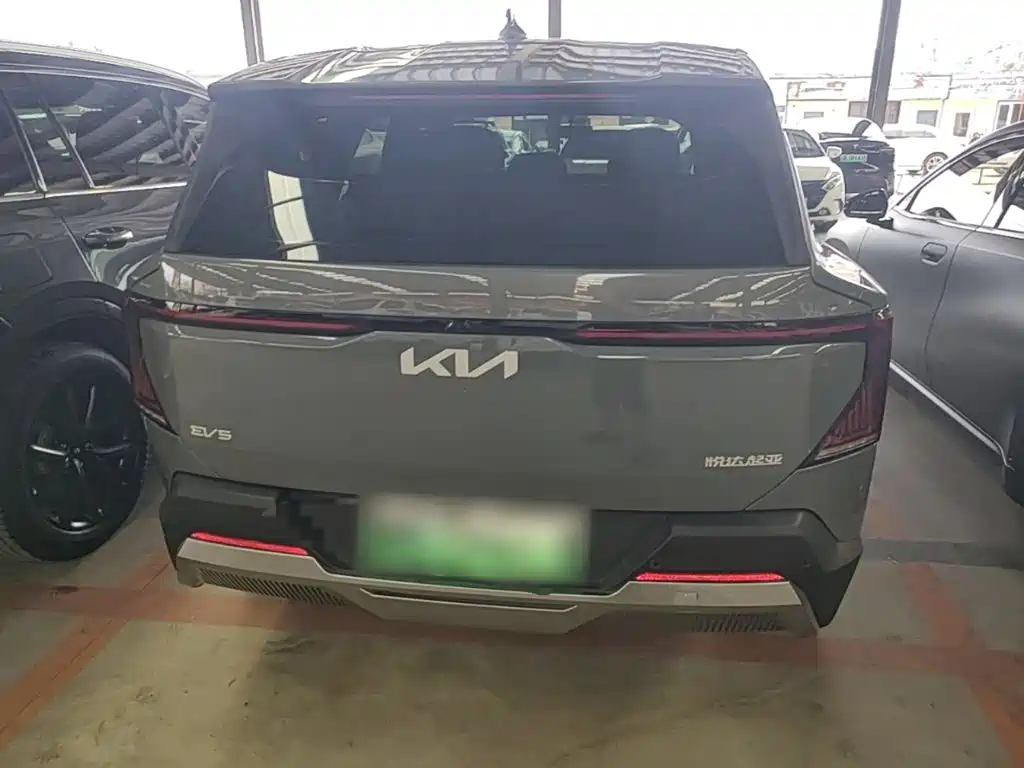 Photo 6 - Kia EV5