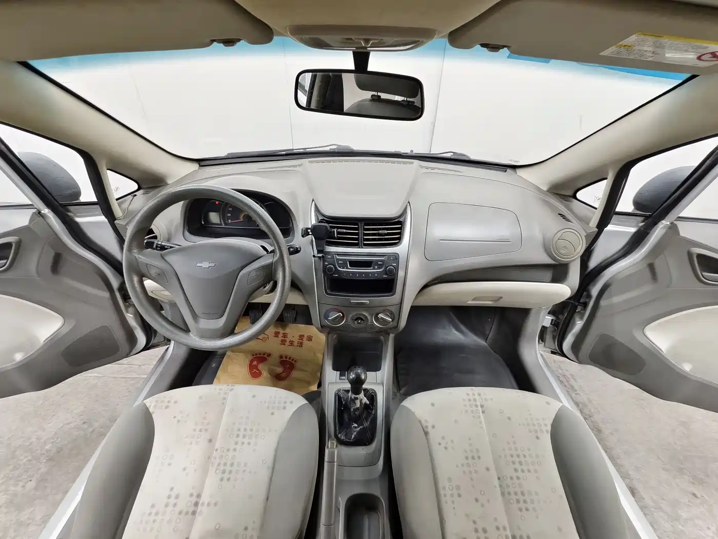 Chevrolet Sail 2013 Sedan 1.4L Manual Ideal Happiness Edition фото 9