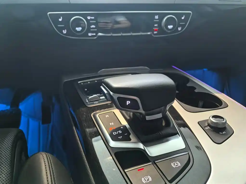 Audi Q7 2018 45 TFSI Premium фото 10