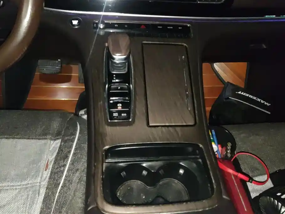 GAC Trumpchi Trumpchi M8 2021 Leading Show Series 390T Prestige Edition фото 16