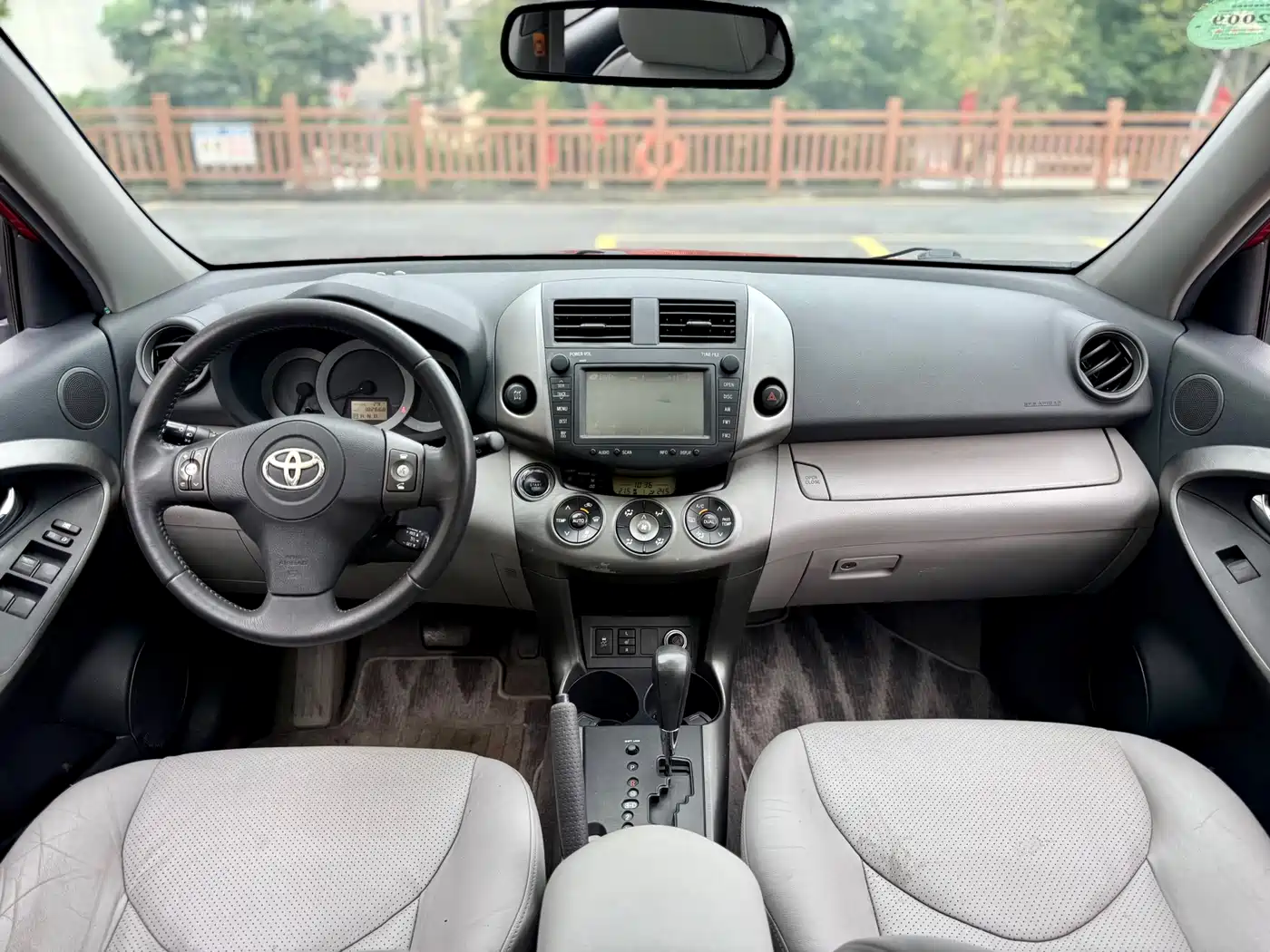 Toyota RAV4 Rongfang 2009 2.4L Automatic Luxury Navigation Edition фото 21