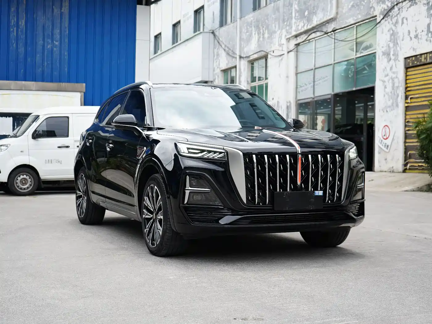 Фото 3 - Hongqi HS5