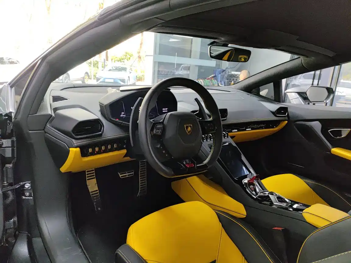 Lamborghini Huracán 2019 Huracán EVO Spyder фото 3
