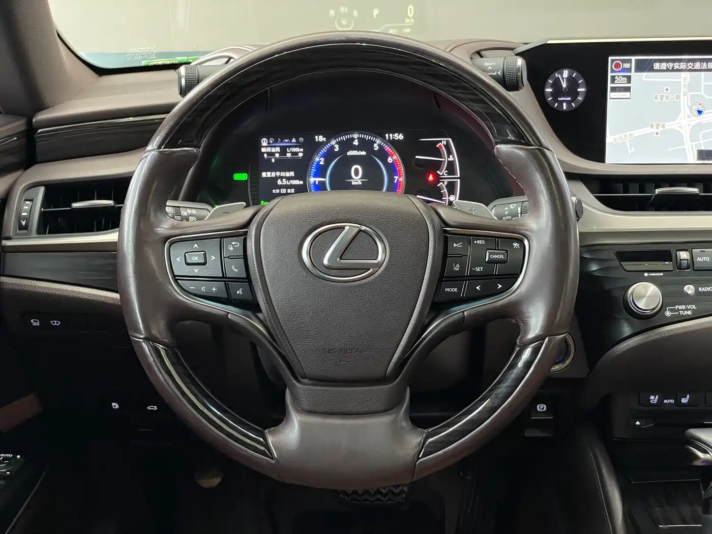 Lexus ES 2021 300h Executive Edition фото 14