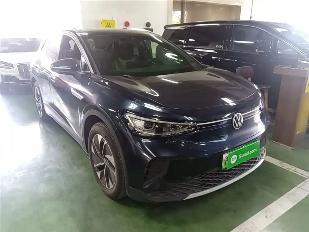 Volkswagen ID.4 CROZZ 2022 Standard Range PURE Edition фото 4