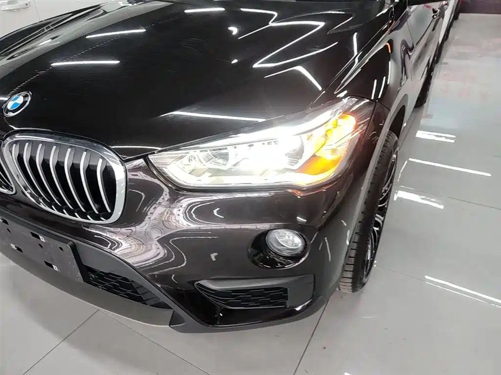 BMW X1 2019 sDrive20Li Leading Model фото 24