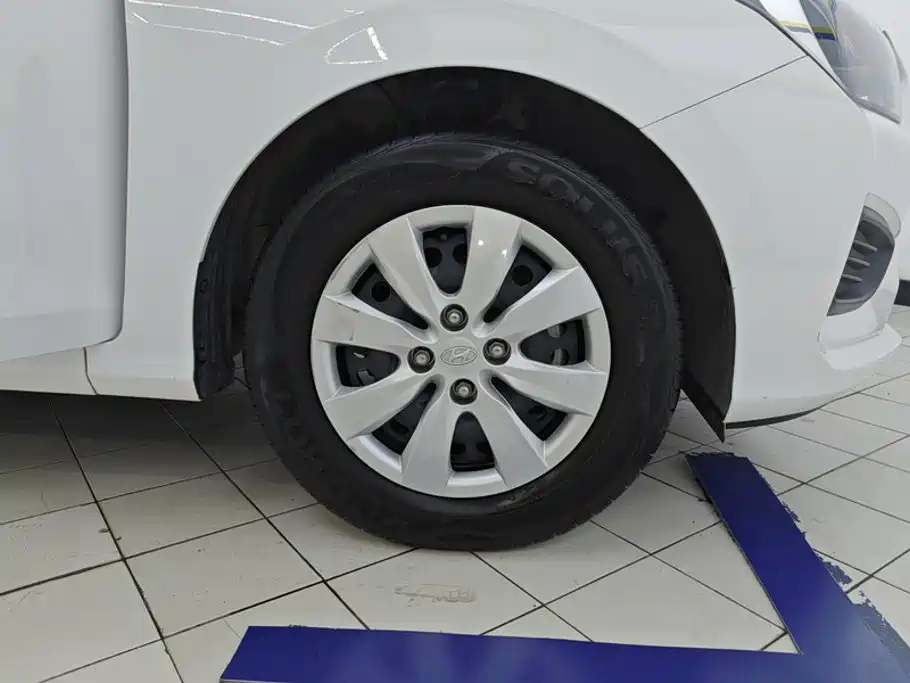 Hyundai Verna 2021 2020 1.4L Manual GL Renewal Edition