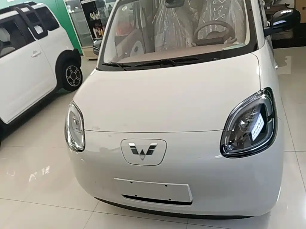 Wuling Motors Hongguang MINIEV 2026 2025 4-Door Advanced