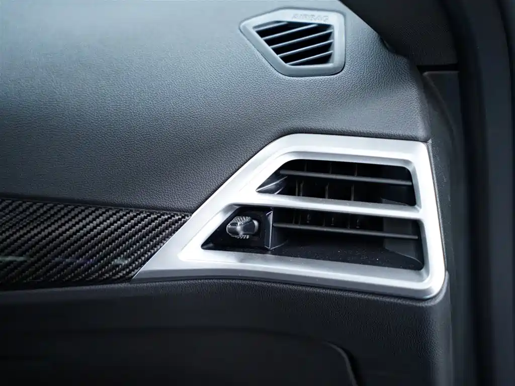 BMW M2 2024 M2 фото 45