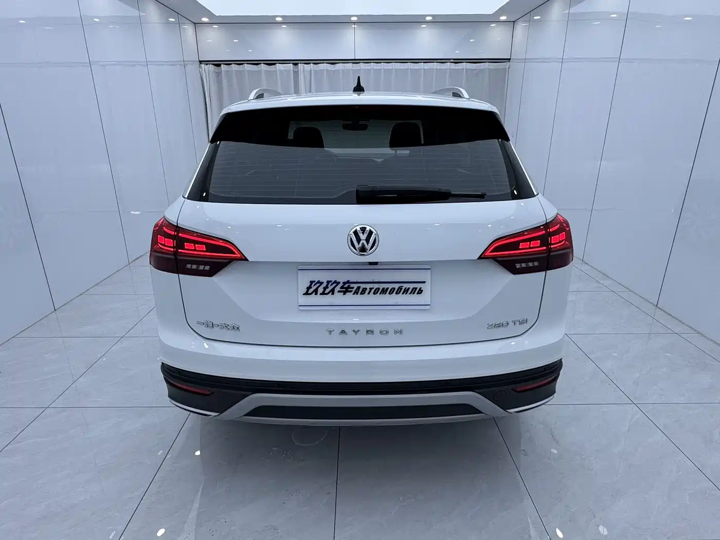 Volkswagen Tayron 2022 280TSI 2WD Luxury Smart Connect Edition фото 5