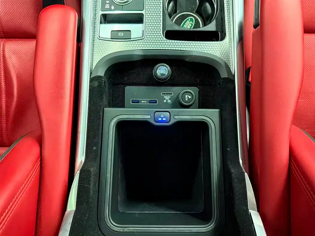 Land Rover Range Rover Sport 2021 3.0 L6 Gloss Black Edition фото 11