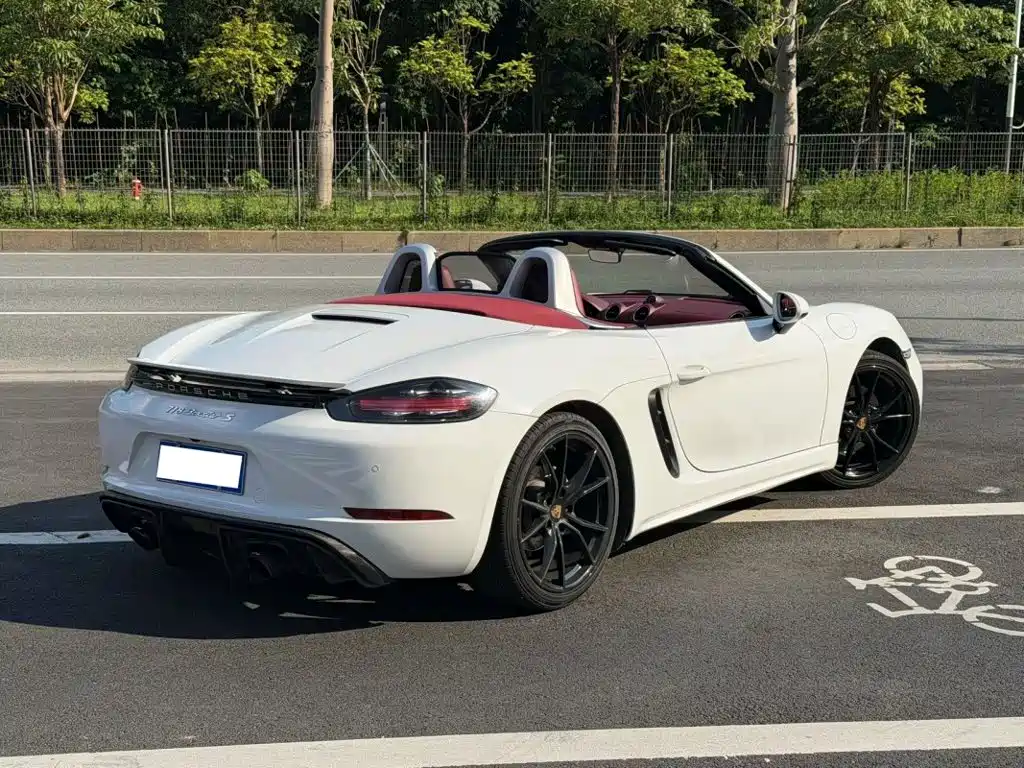 Фото 9 - Porsche 718