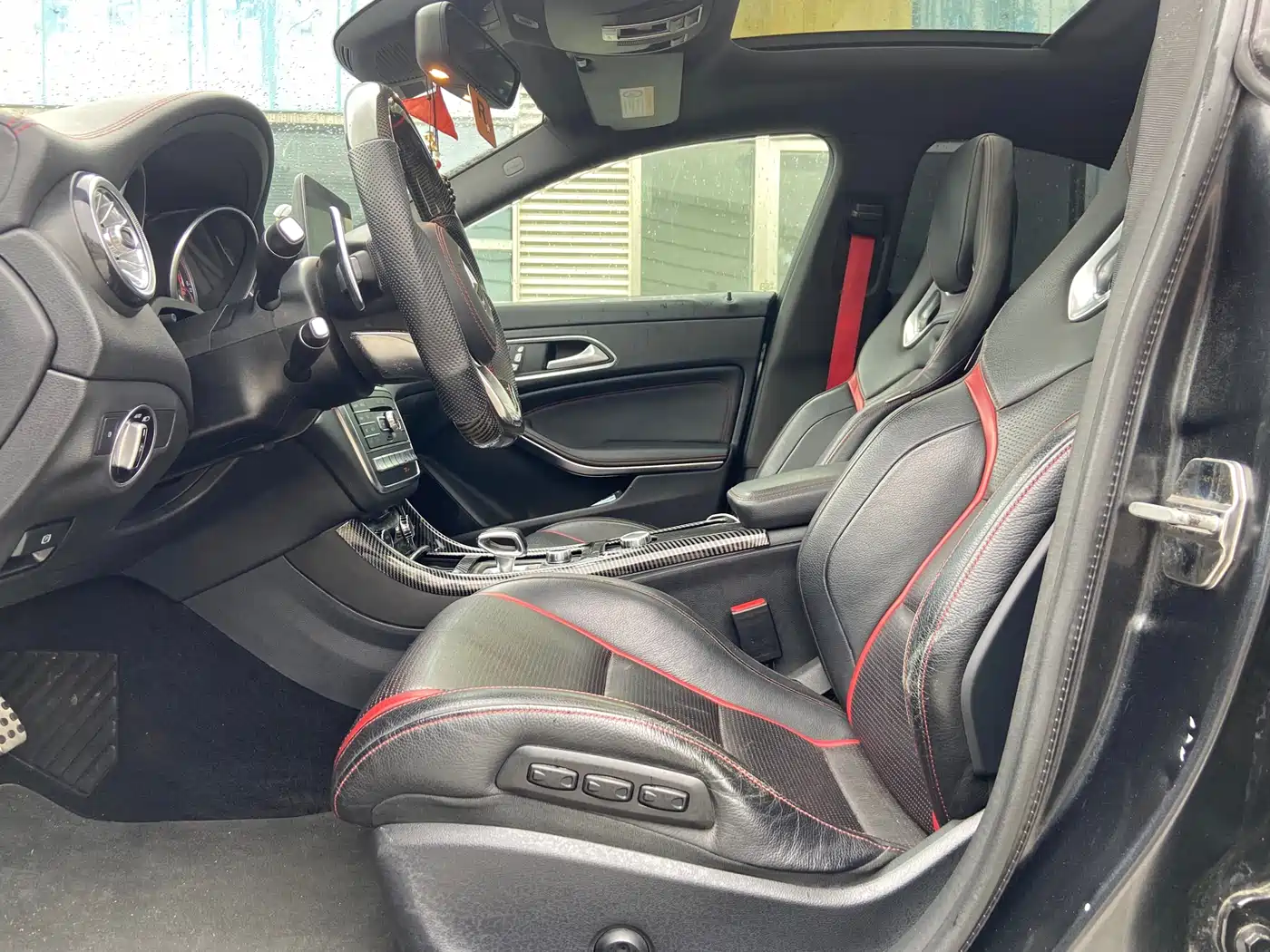 Mercedes-Benz CLA AMG 2015 AMG CLA 45 4MATIC фото 7