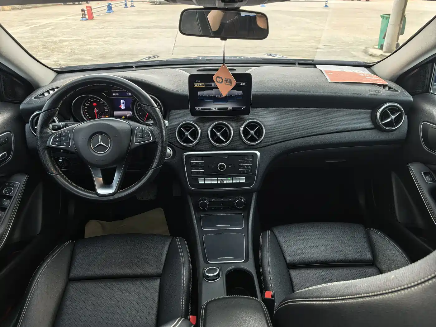 Mercedes-Benz GLA 2018 GLA 200 Fashion фото 10