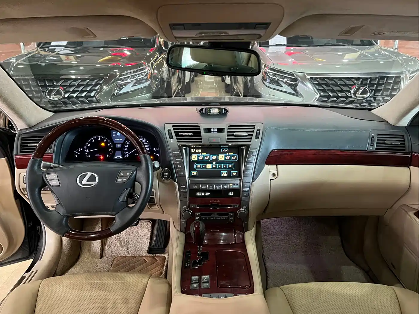 Lexus LS 2006 460L фото 12