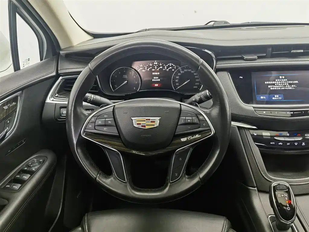 Cadillac XT5 2018 25T Luxury фото 11