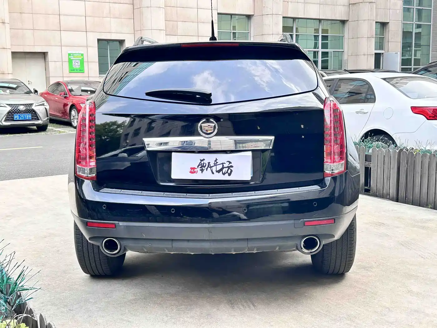 Cadillac SRX 2015 3.0L Elite фото 4