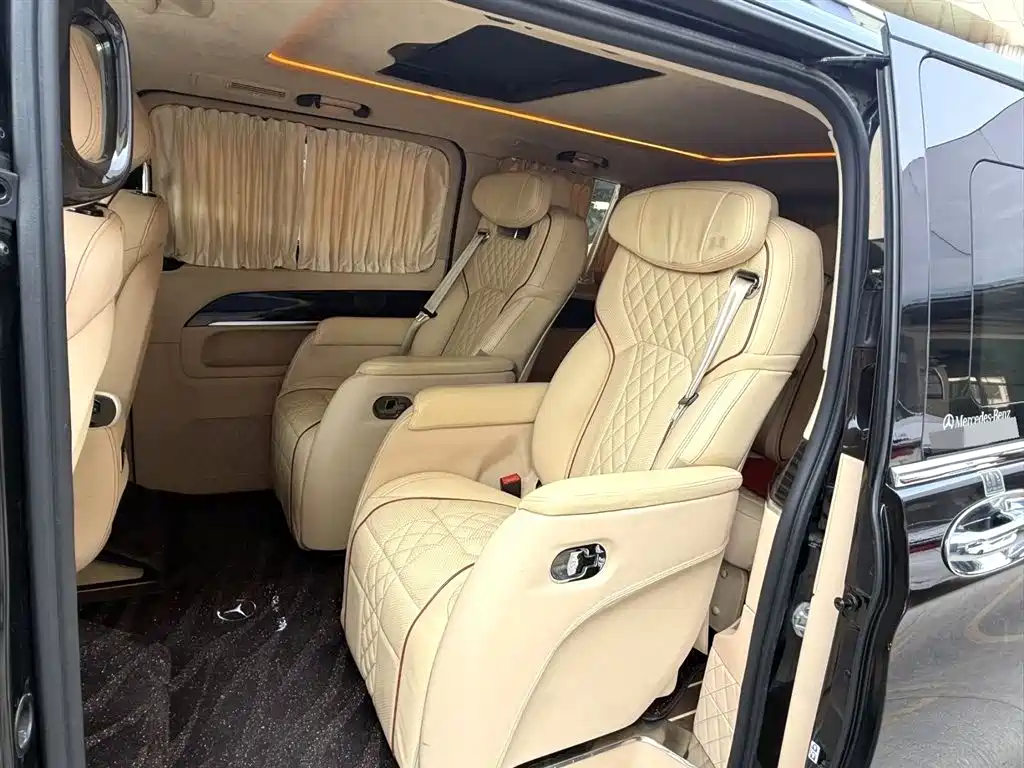 Mercedes-Benz V-Class 2017 Model V 260 Pilot Edition фото 7
