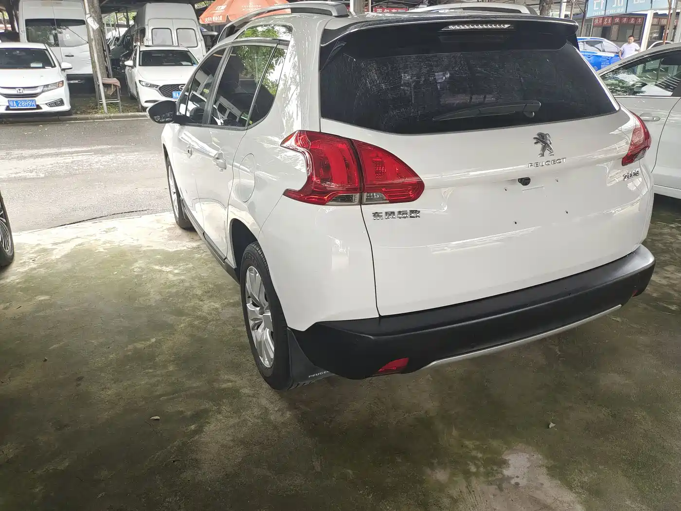 Peugeot 2008 2014 1.6L Automatic Fashion Edition фото 8