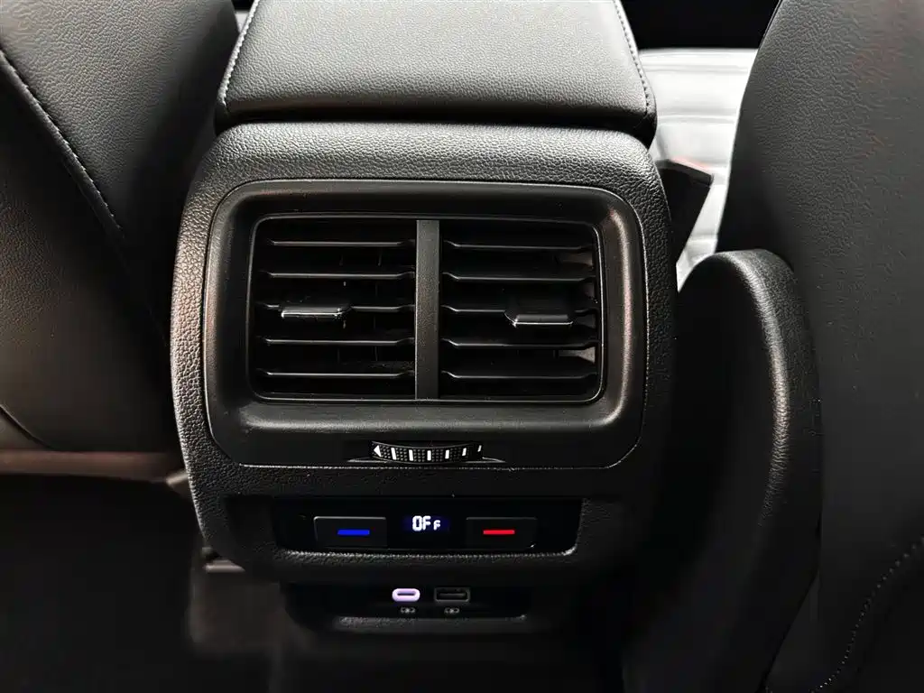 Volkswagen Touran 2021 Touran L 280TSI DSG Comfort Edition 7-seater фото 17