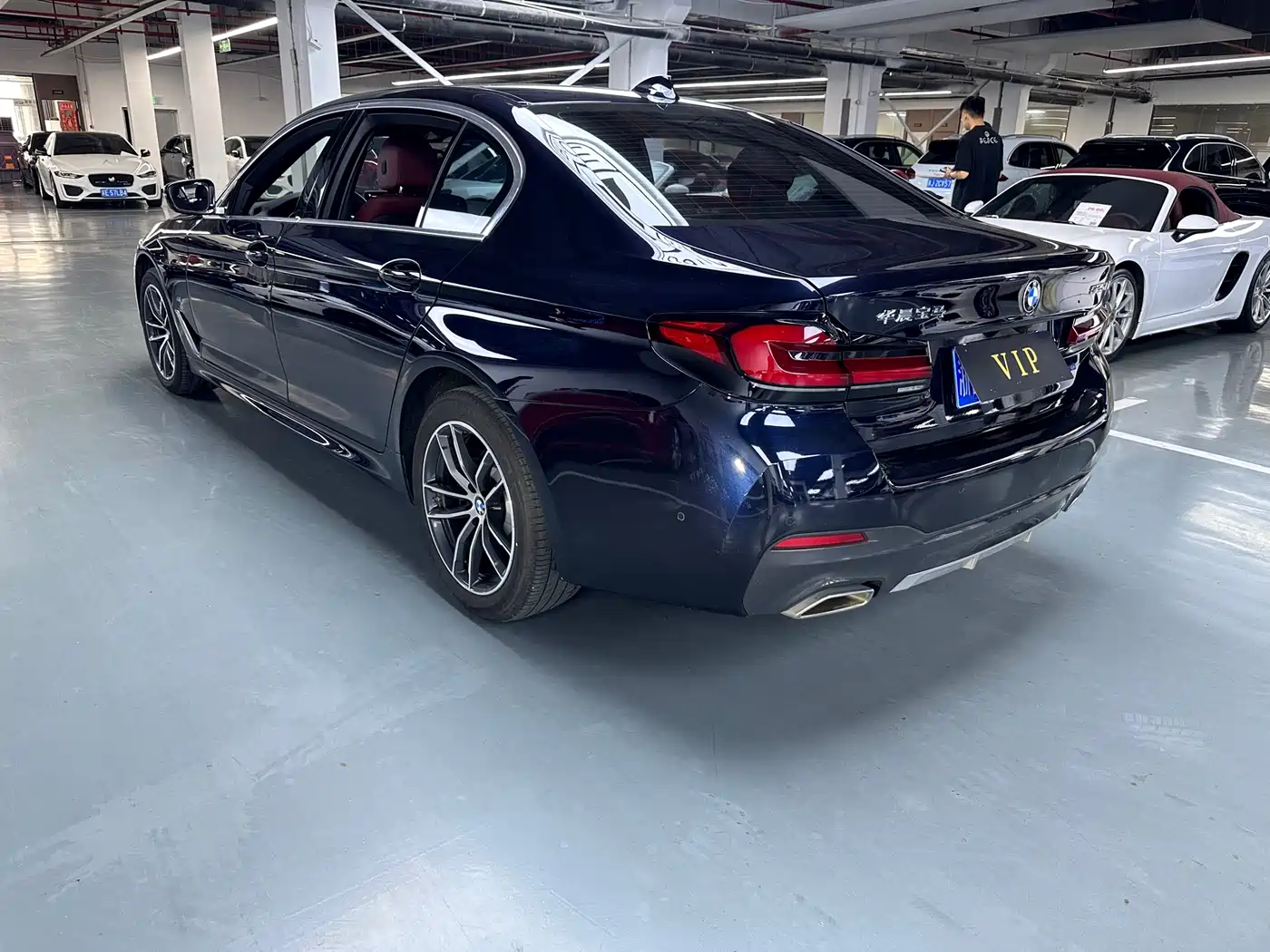 BMW 5 Series 2022 Model Second Facelift 525Li M Sport Package фото 16