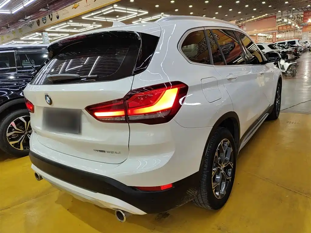 BMW X1 2020 sDrive20Li Premium Edition фото 7