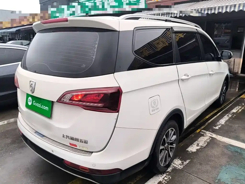 Baojun 730 2021 2021 1.5L Manual Fashion 7-Seater