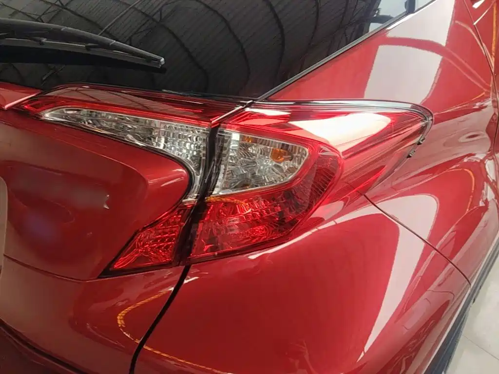 Toyota C-HR 2019 2018 2.0L Leading Edition China V