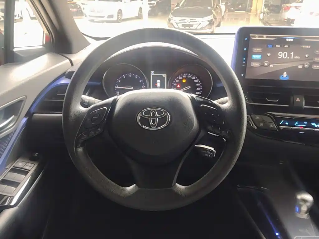 Toyota C-HR 2019 2018 2.0L Leading Edition China V