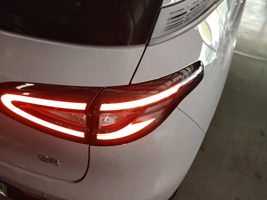 Geely Galaxy Starry Wish 2026 Model 310km Dream Edition фото 8
