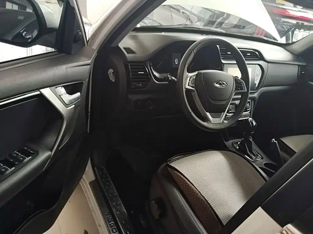 Chery Tiggo 3 2017 2016 1.6L CVT Smart Edition