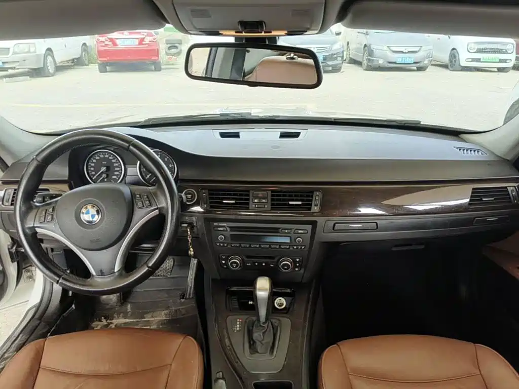 Photo 12 - BMW 3 Series