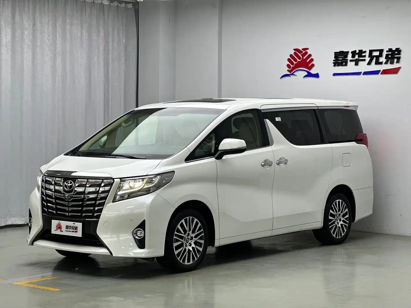 Toyota Alphard 2015 — пригон из Китая