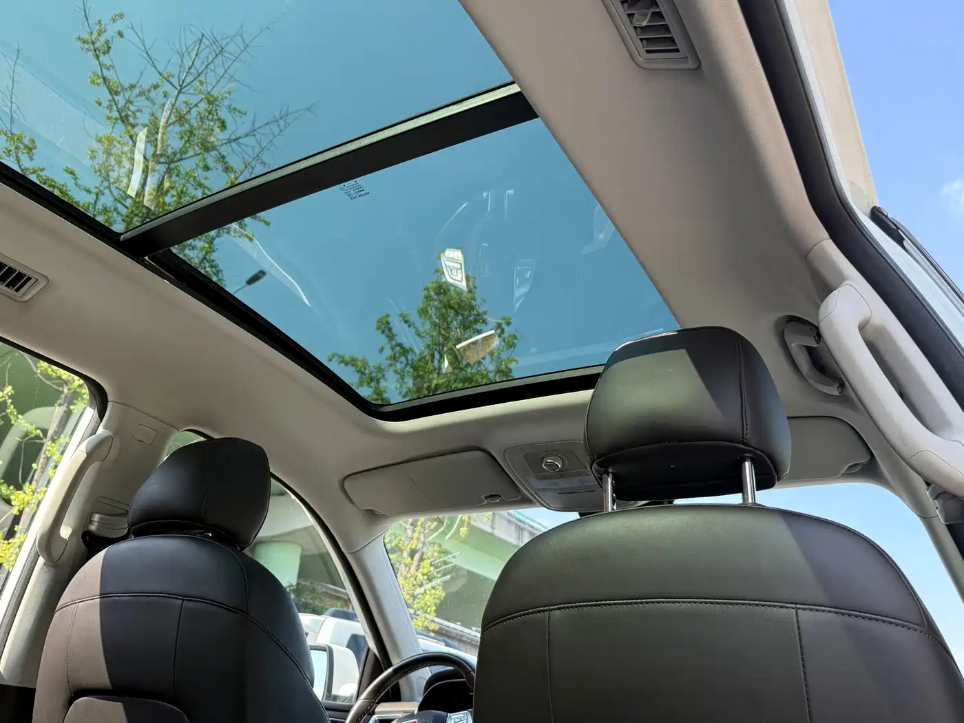 Roewe RX8 2019 2018 30T Internet-connected 2WD Ultimate Edition