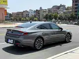 Фото 7 - Hyundai Sonata