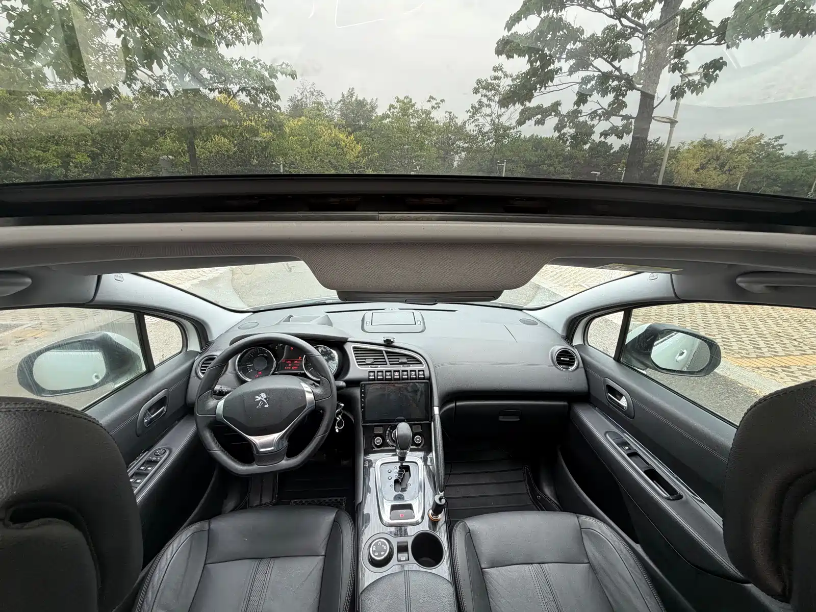 Фото 9 - Peugeot 3008
