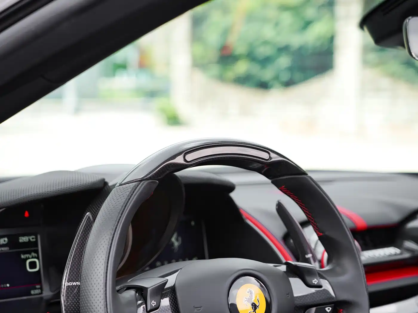 Photo 45 - Ferrari 812