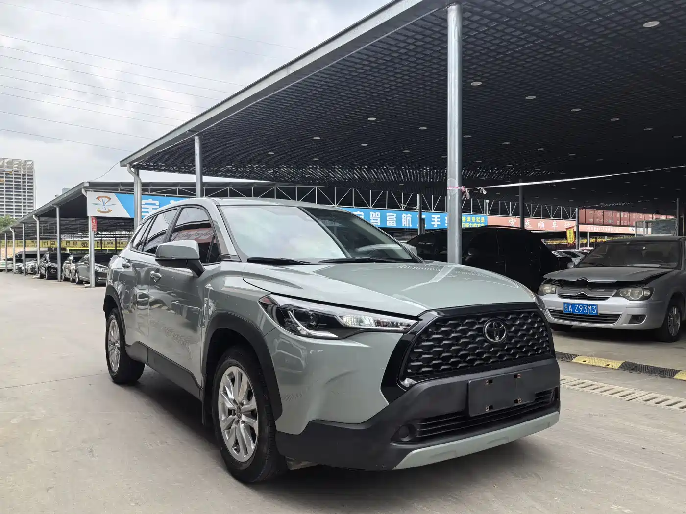 Toyota Corolla Cross 2022 2.0L Pioneer Edition фото 3