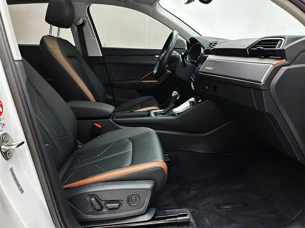 Audi Q3 2022 35 TFSI Fashion Elegance фото 20