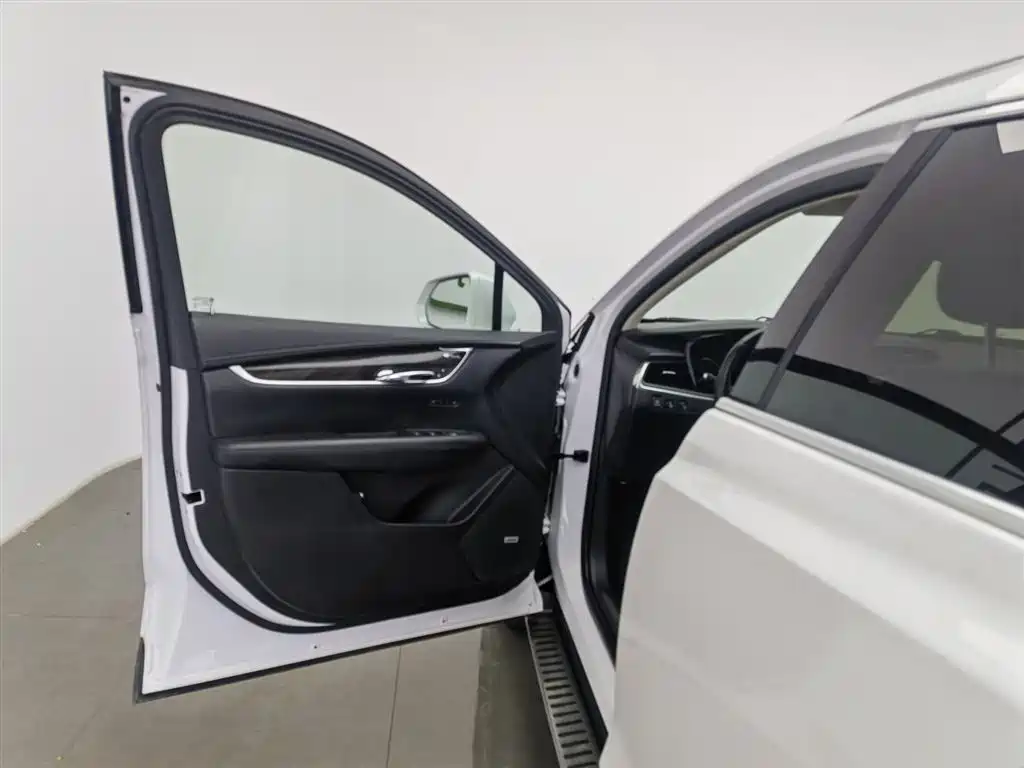 Cadillac XT5 2018 25T Luxury фото 8
