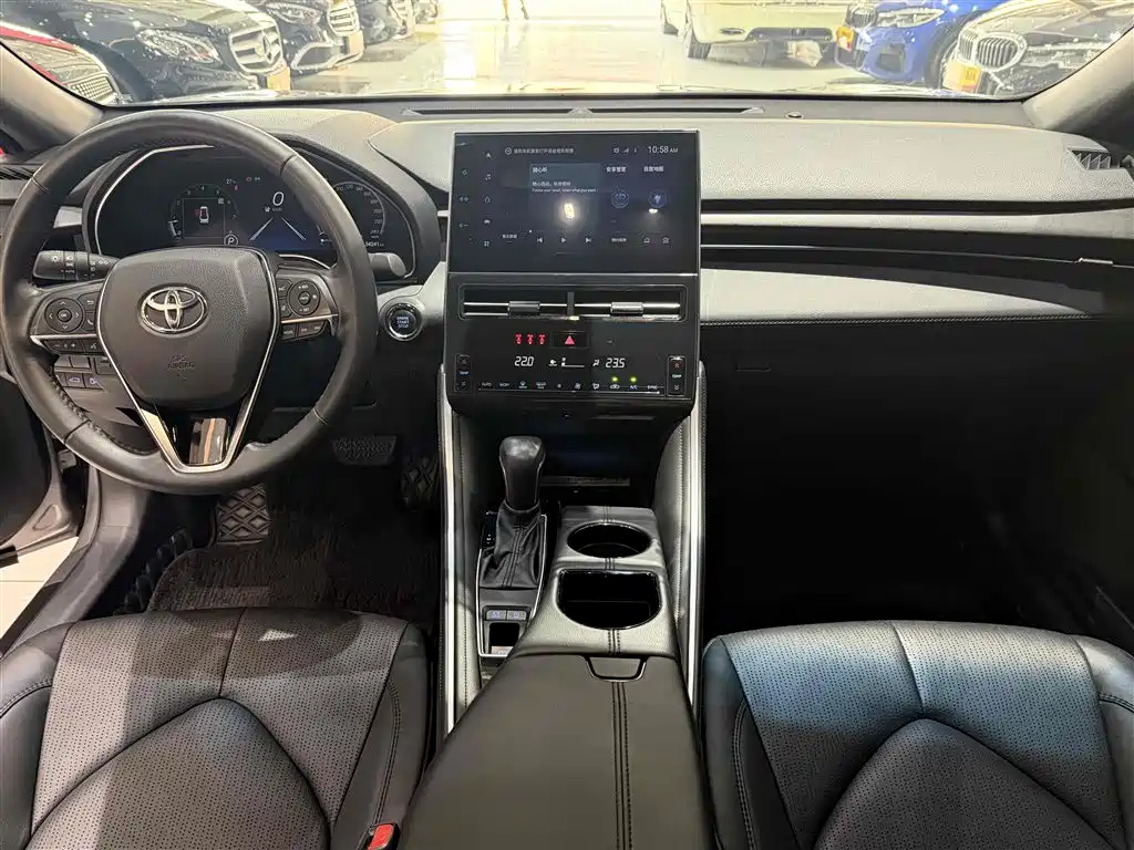 Toyota Avalon 2023 2.0L XLE Premium Edition фото 13