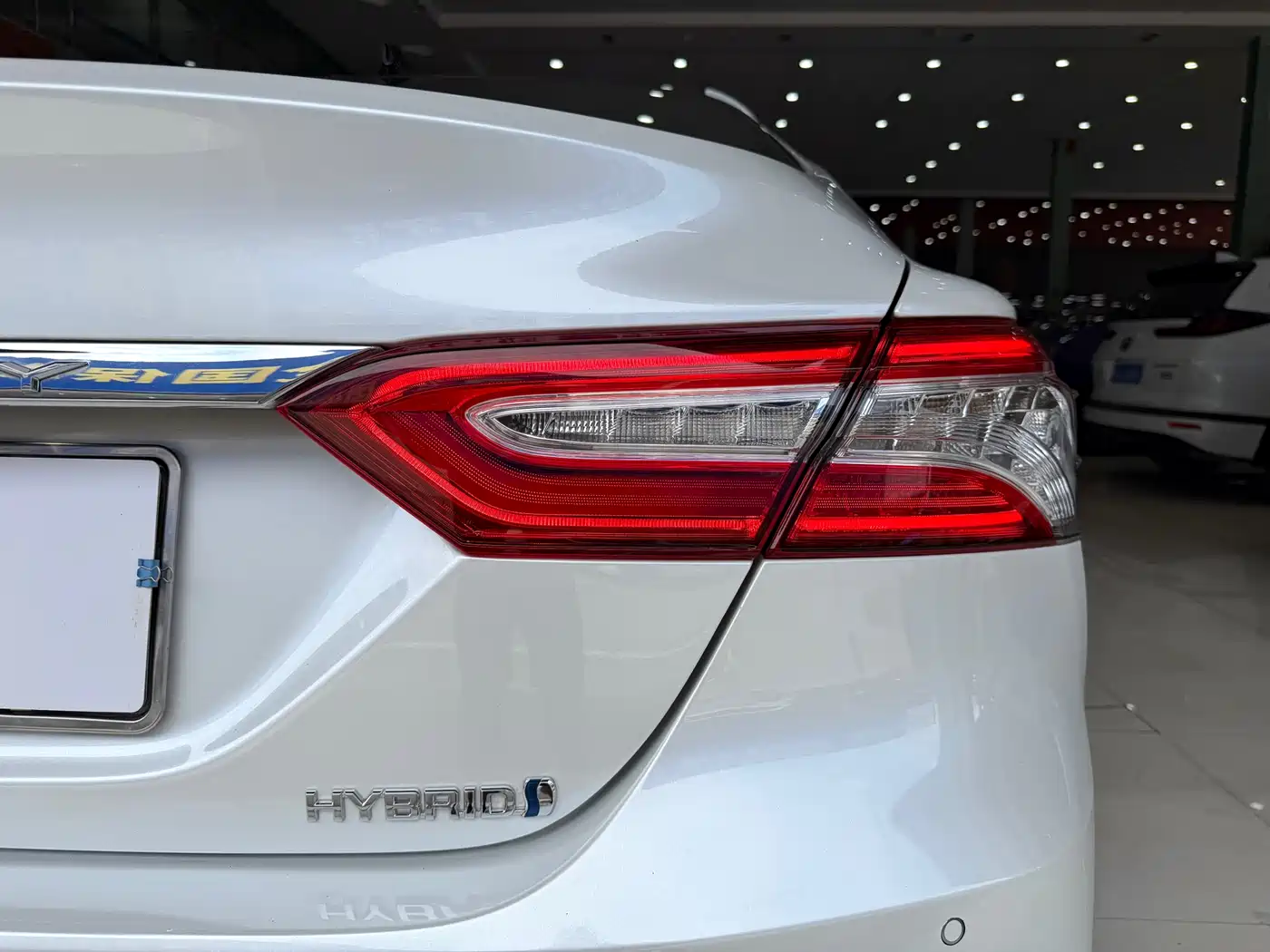 Toyota Camry 2021 Hybrid 2.5HG Luxury Edition фото 12